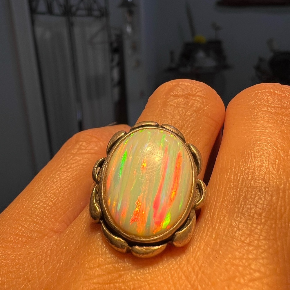 Unique Vintage Sterling Silver Opal Ring read below size 4 1/4 - Picture 4 of 7